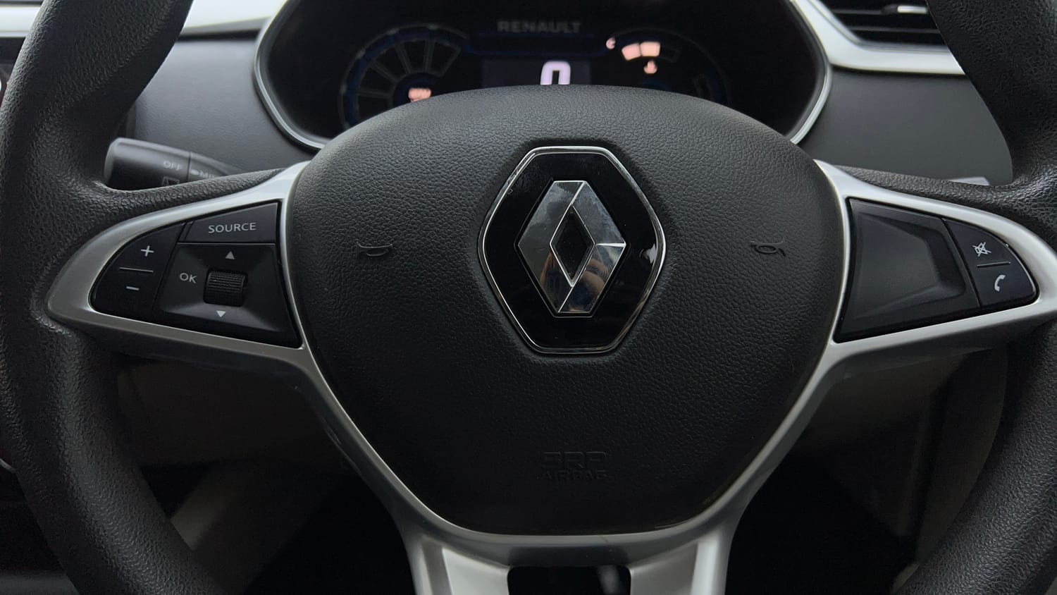 Used 2021 Renault Triber RXZ Petrol Manual top_features Airbags