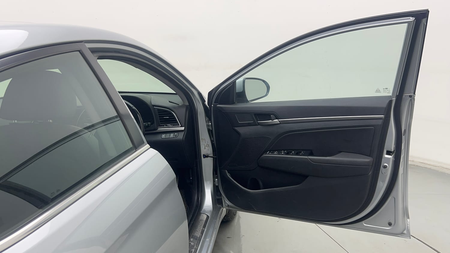Used 2019 Hyundai Elantra 2.0 SX (O) AT Petrol Automatic interior RIGHT FRONT DOOR OPEN VIEW