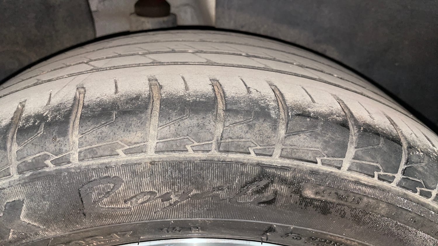 Used 2022 Hyundai Creta SX (O) 1.4 Turbo 7 DCT Petrol Automatic tyres RIGHT REAR TYRE TREAD VIEW