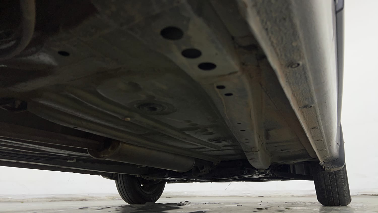 Used 2023 Maruti Suzuki Wagon R VXI 1.0 Petrol Manual extra REAR RIGHT UNDERBODY VIEW