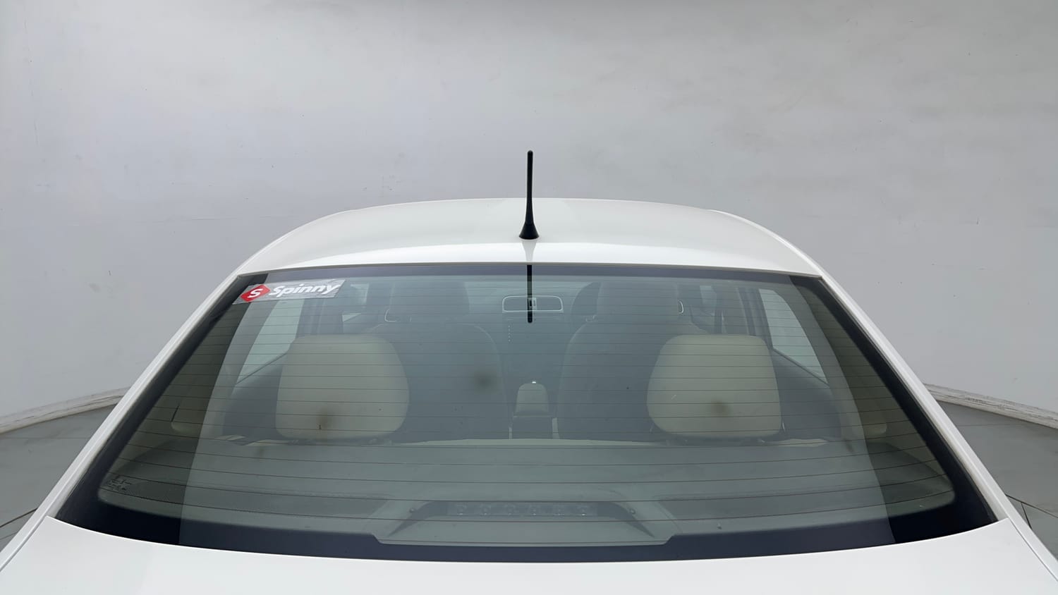 Used 2016 Volkswagen Vento Highline 1.2 (P) AT Petrol Automatic exterior BACK WINDSHIELD VIEW