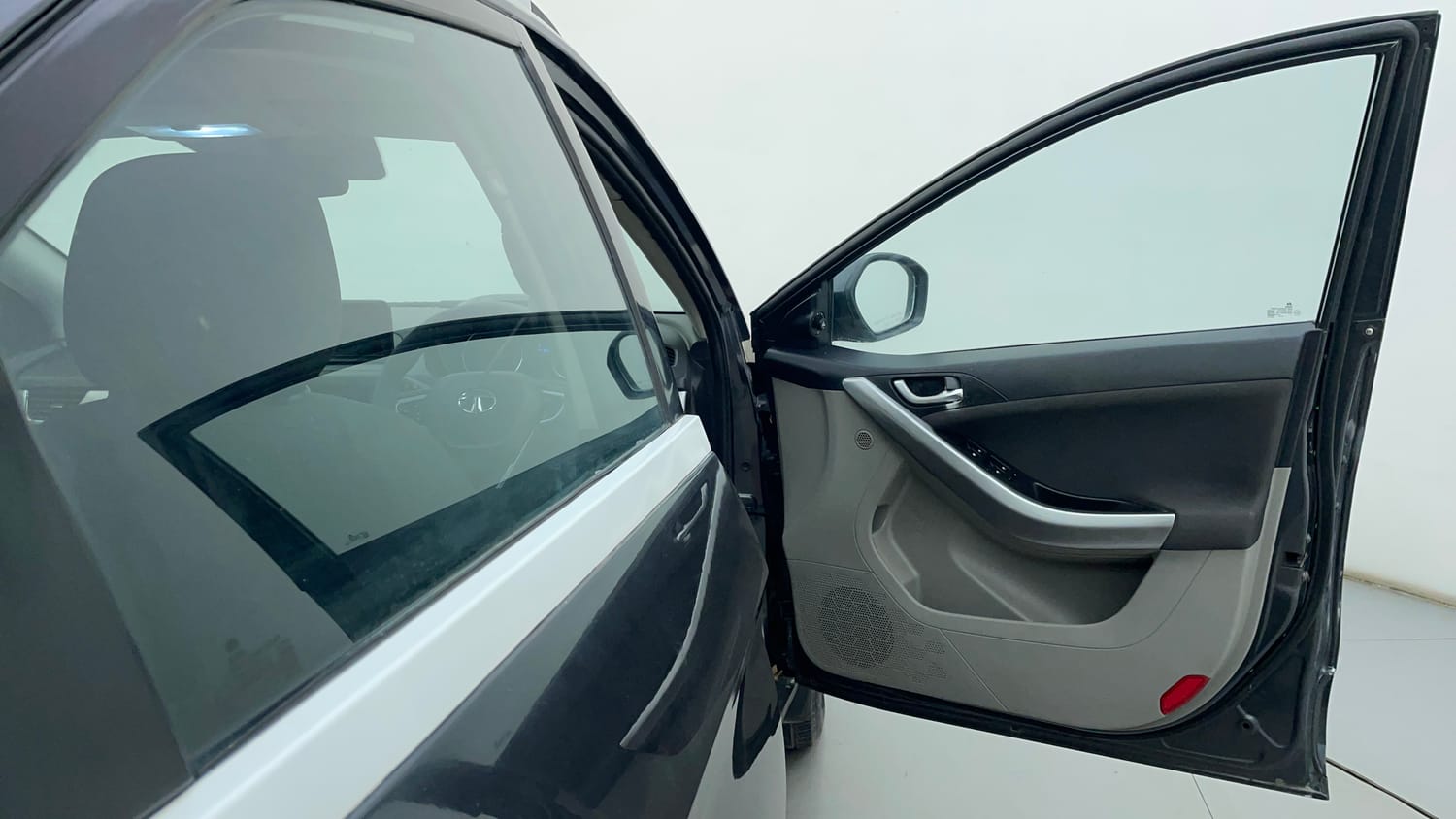 Used 2018 Tata Nexon XZ Plus Diesel Diesel Manual interior RIGHT FRONT DOOR OPEN VIEW