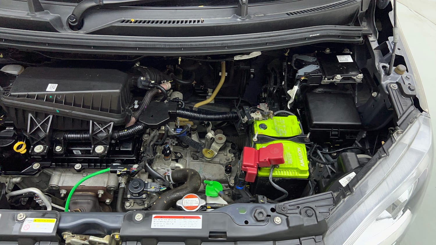 Used 2023 Maruti Suzuki Wagon R VXI 1.0 Petrol Manual engine ENGINE LEFT SIDE VIEW