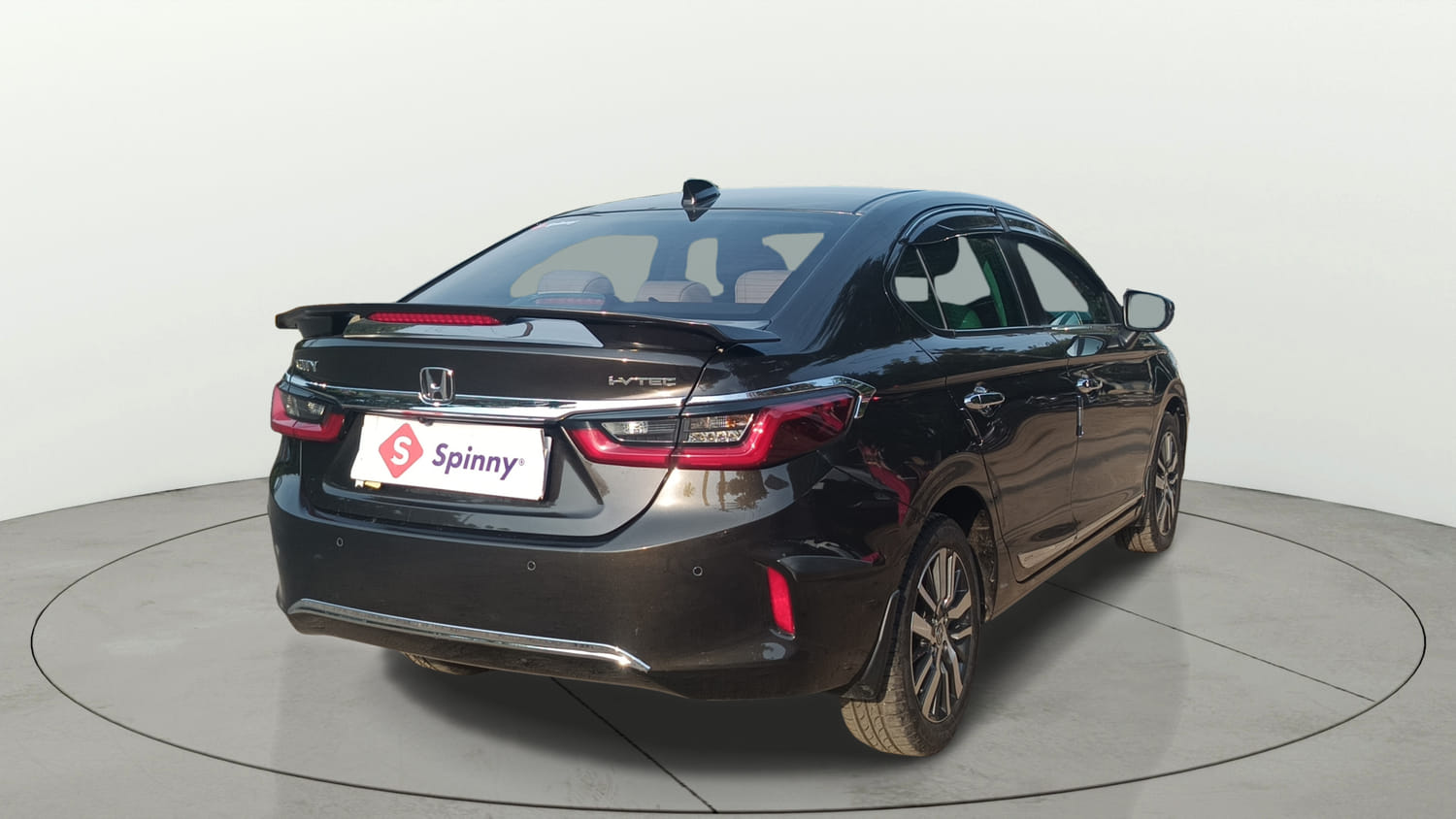 Used 2023 Honda City ZX Petrol Petrol Manual exterior RIGHT REAR CORNER VIEW