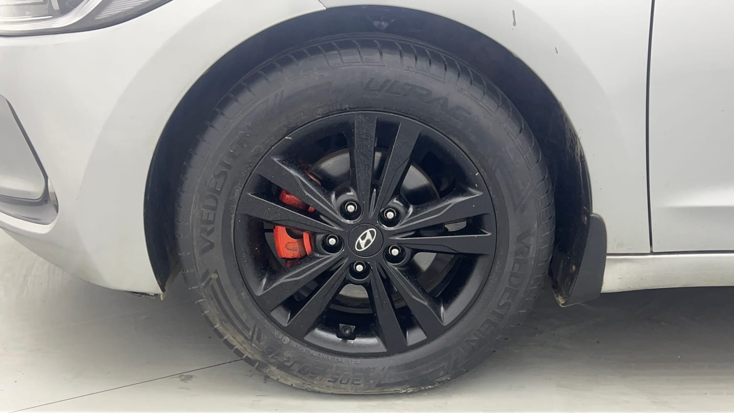 Used 2019 Hyundai Elantra 2.0 SX (O) AT Petrol Automatic tyres LEFT FRONT TYRE RIM VIEW