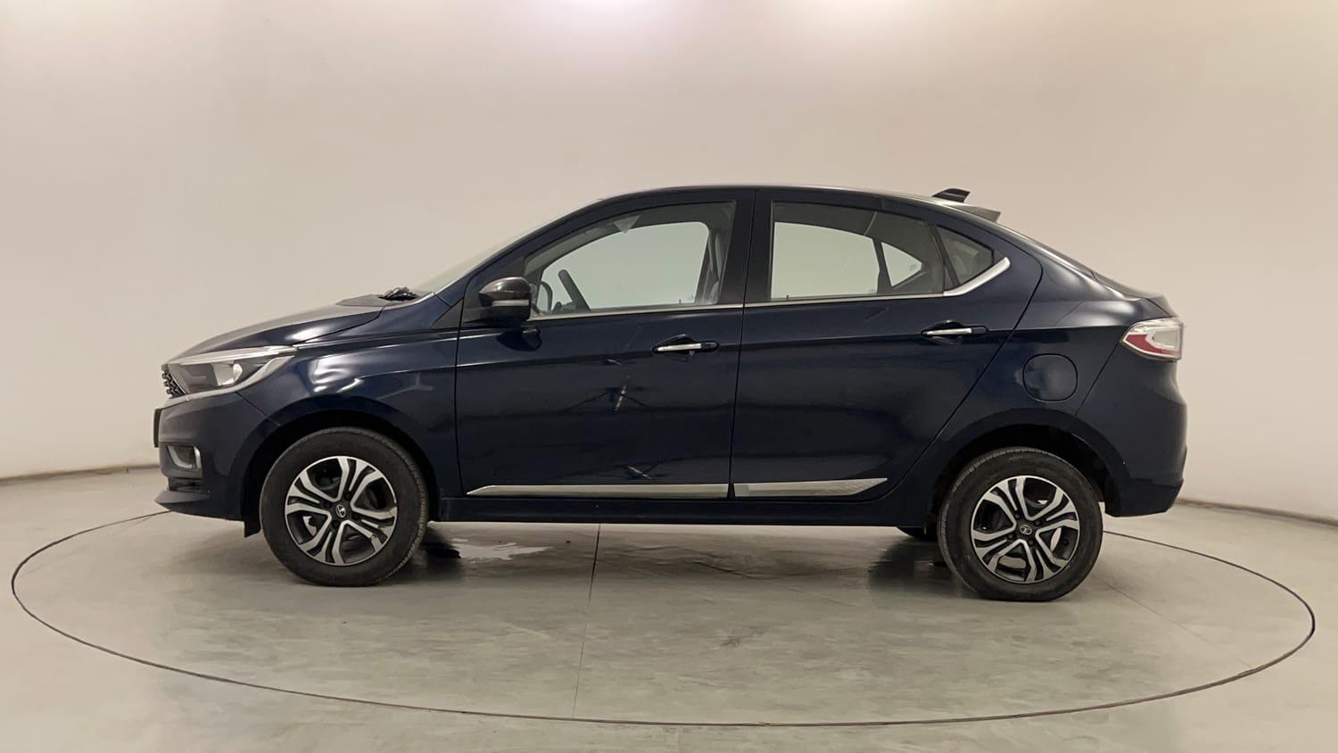 Used 2022 Tata Tigor XZ Plus CNG Cng Manual exterior LEFT SIDE VIEW