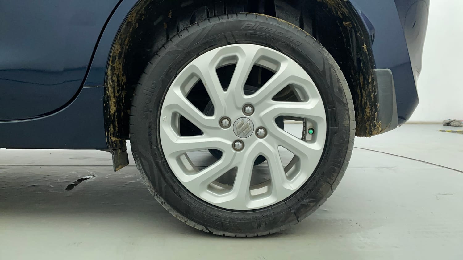Used 2024 Maruti Suzuki Baleno Zeta AGS Petrol Automatic tyres LEFT REAR TYRE RIM VIEW