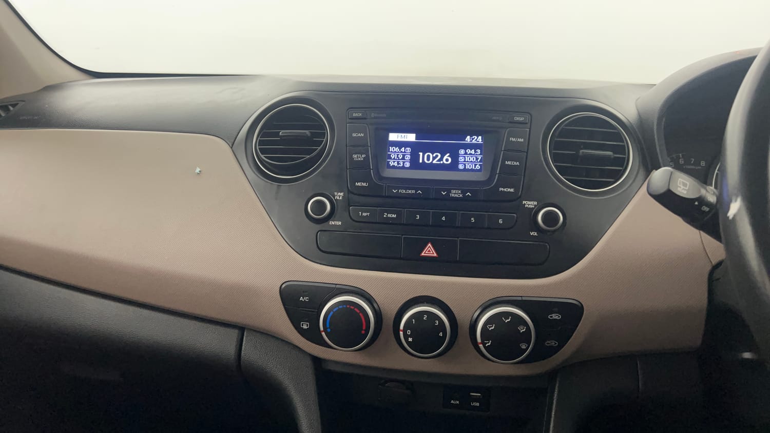 Used 2016 Hyundai Grand i10 Asta 1.2 Kappa VTVT (O) Petrol Manual interior MUSIC SYSTEM & AC CONTROL VIEW