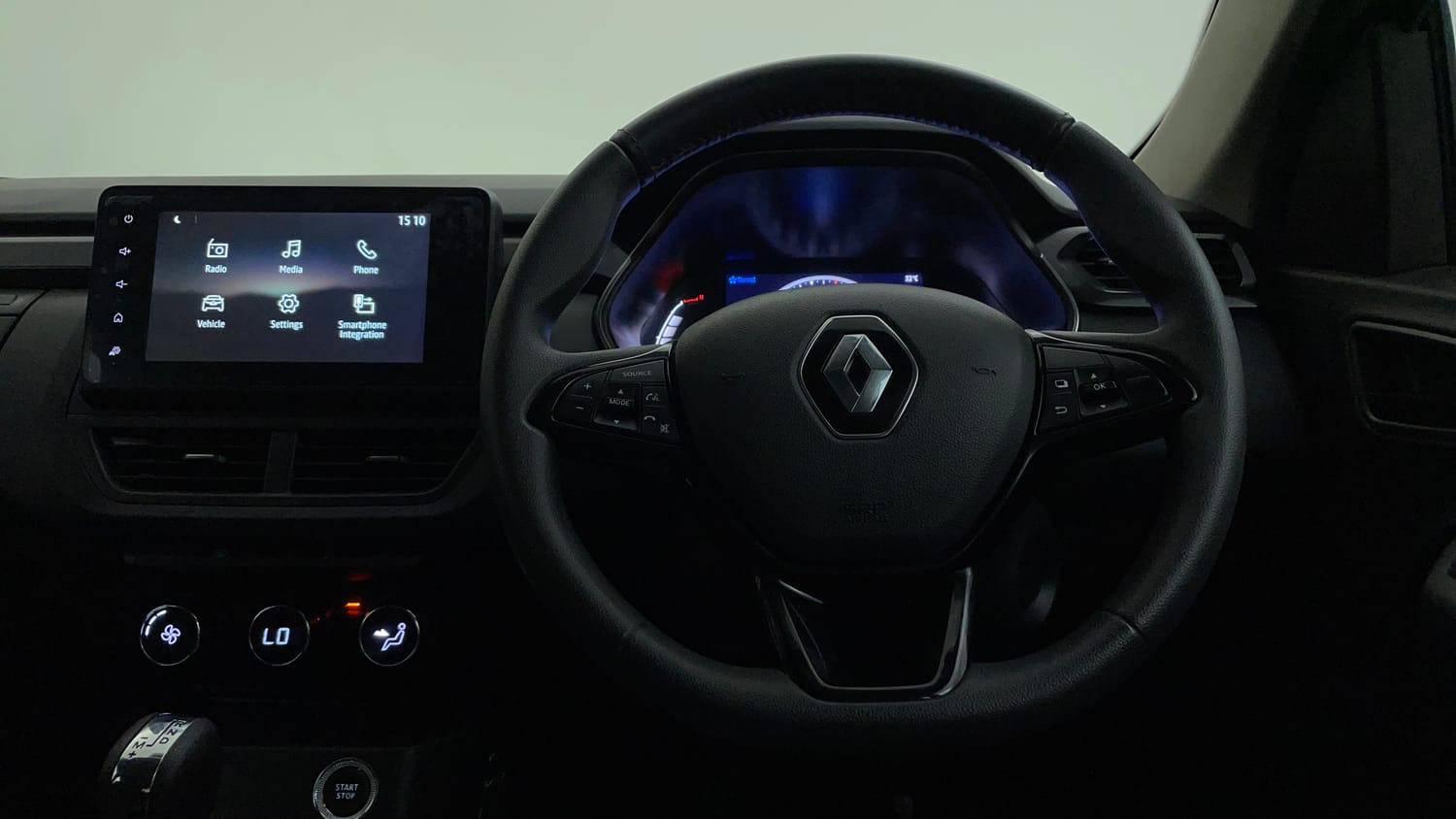 Used 2022 Renault Kiger RXZ AMT Petrol Automatic interior STEERING VIEW