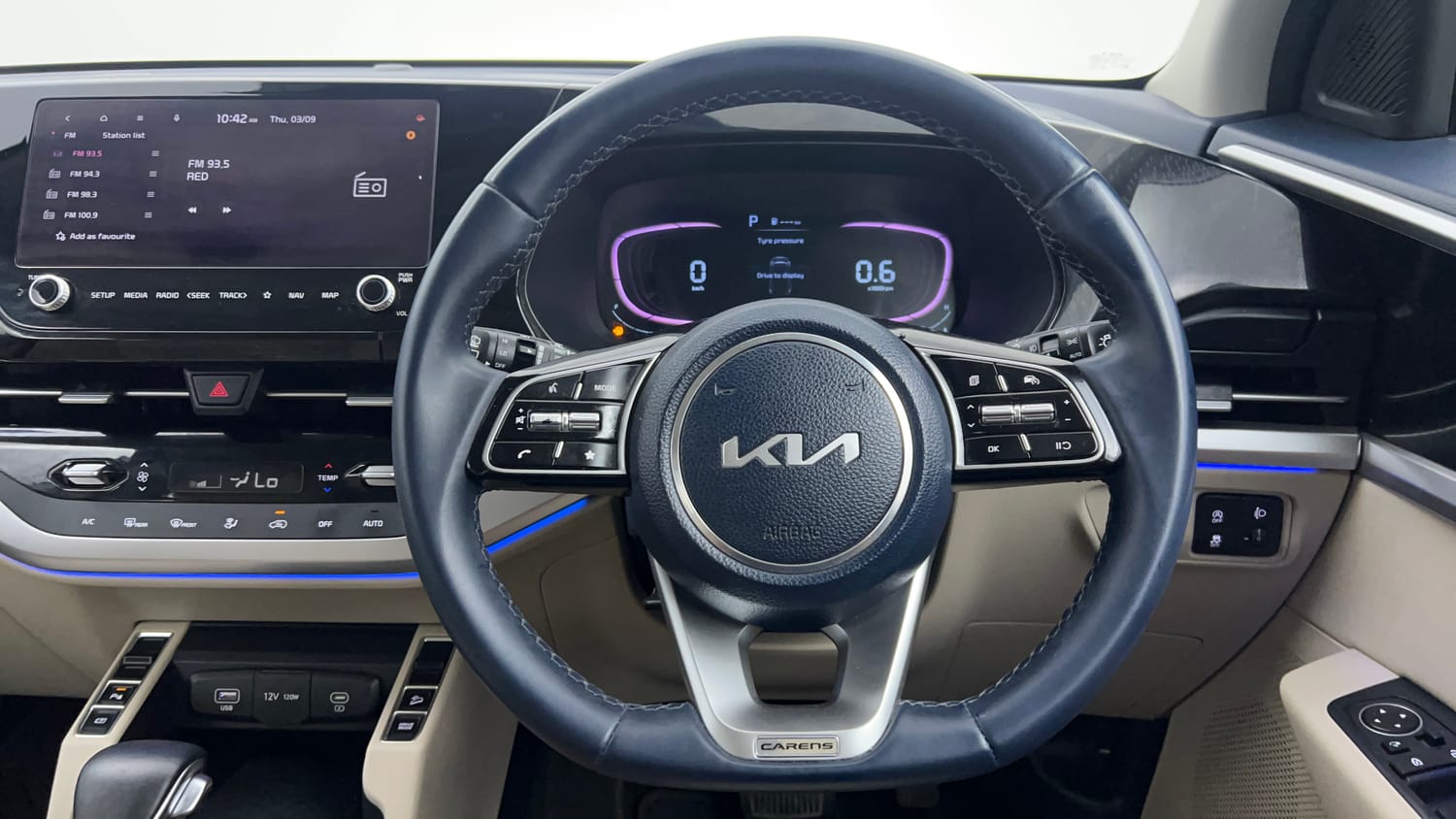 Used 2023 Kia Carens Luxury (O)1.5 Turbo Petrol DCT 7 STR Petrol Automatic interior STEERING VIEW