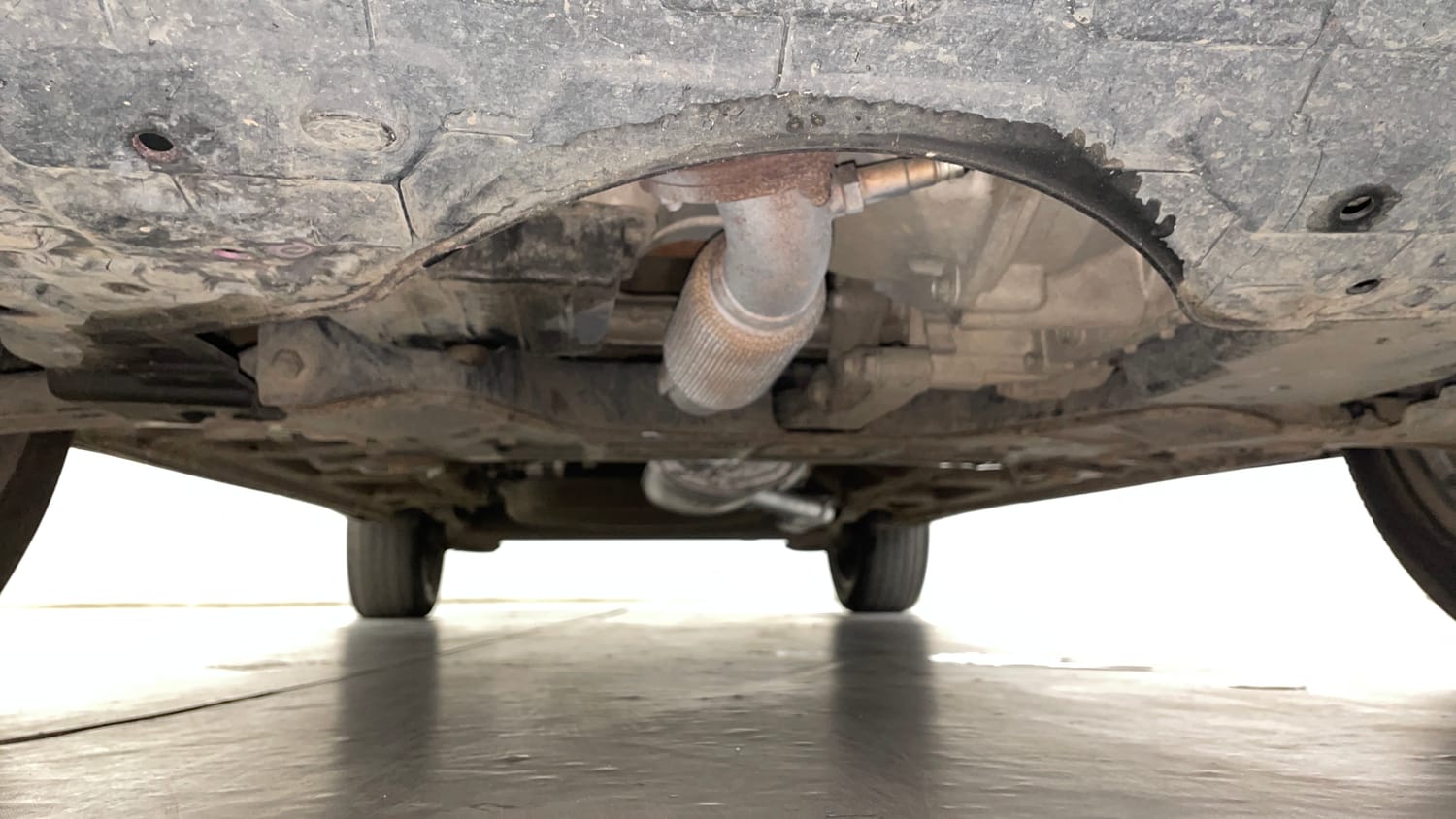 Used 2021 MG Motors Hector Sharp 1.5 Petrol CVT Petrol Automatic extra FRONT LEFT UNDERBODY VIEW