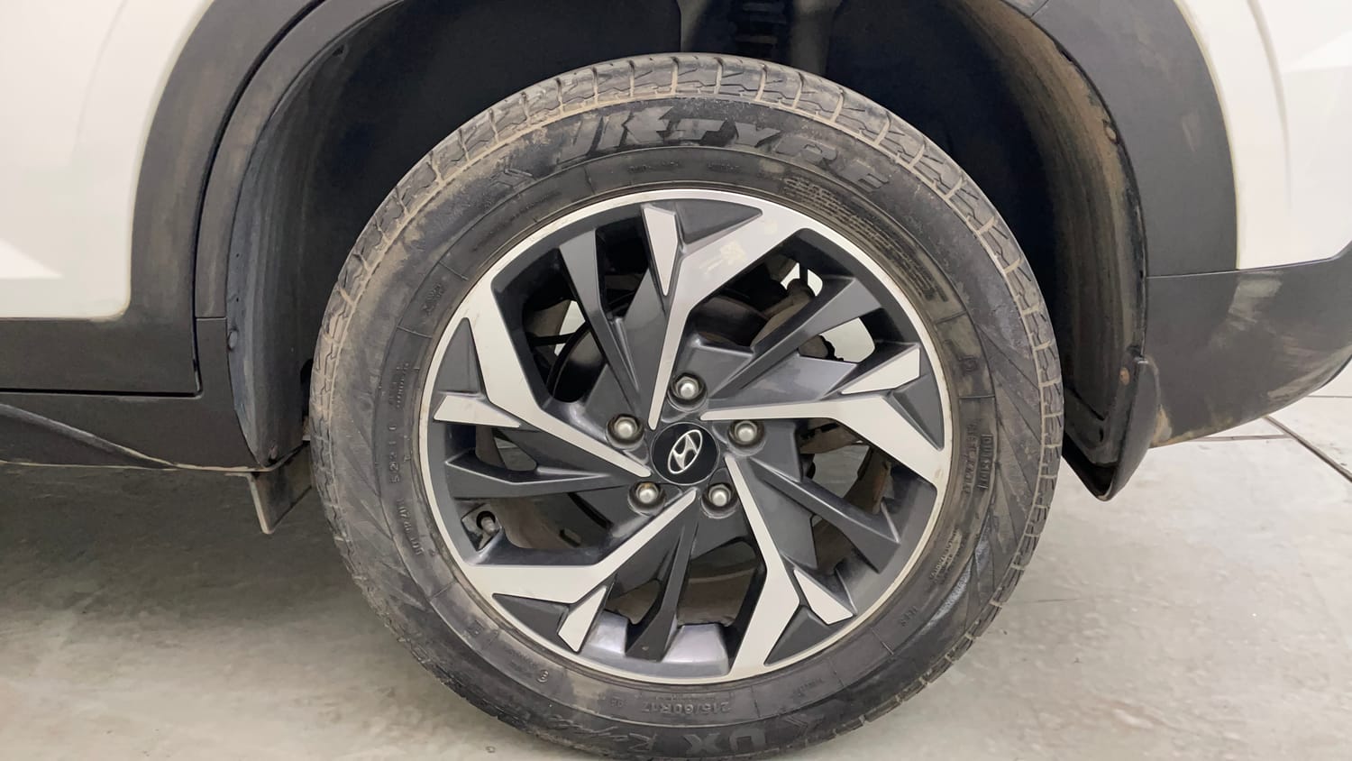 Used 2022 Hyundai Creta SX (O) 1.4 Turbo 7 DCT Petrol Automatic tyres LEFT REAR TYRE RIM VIEW