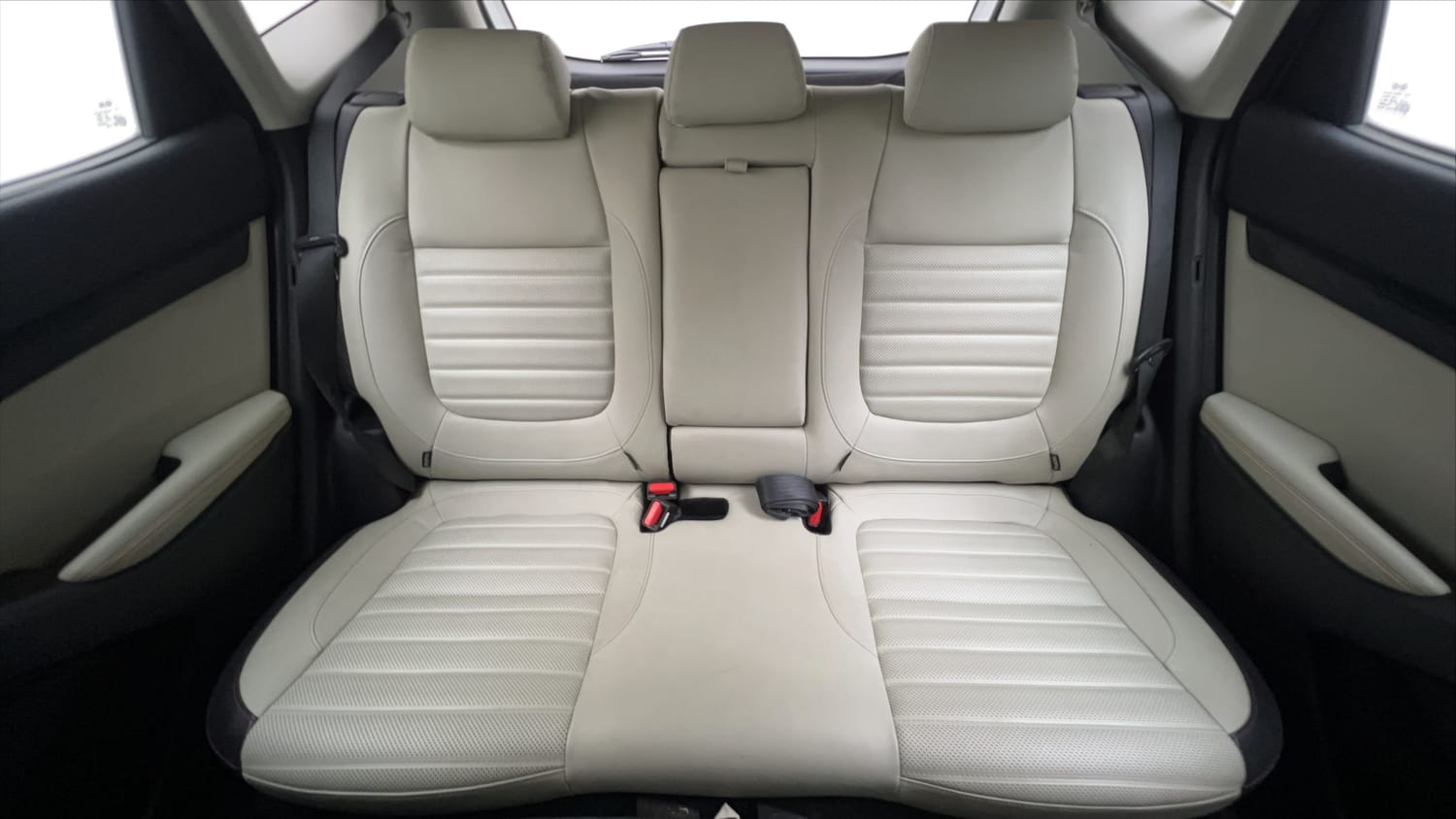 Used 2019 kia Seltos GTX Plus DCT 1.4 Petrol Automatic interior REAR SEAT CONDITION VIEW