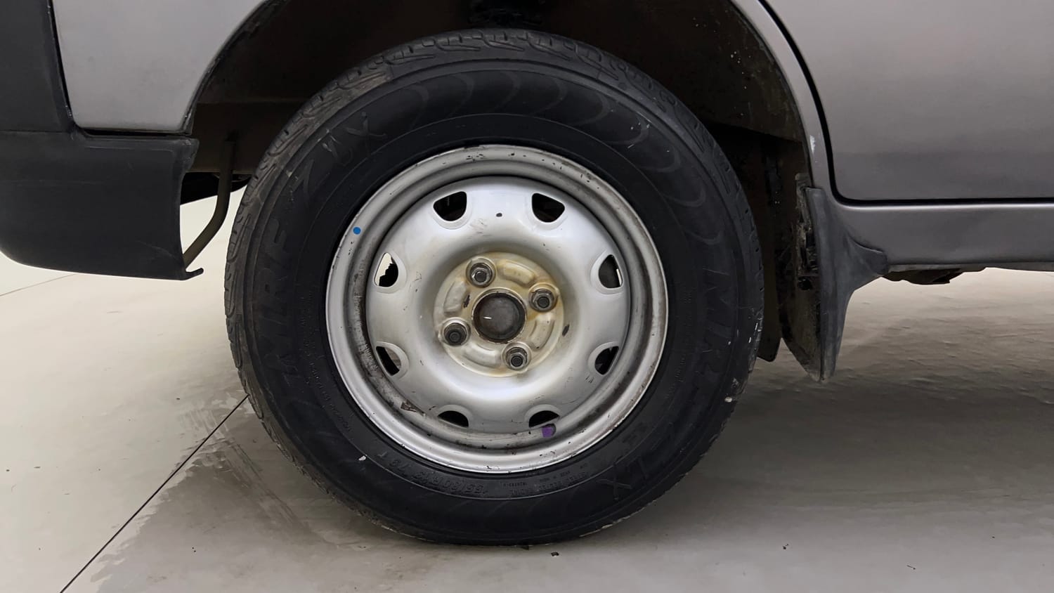 Used 2016 Maruti Suzuki Eeco 5 STR WITH A/C+HTR Petrol Manual tyres LEFT FRONT TYRE RIM VIEW