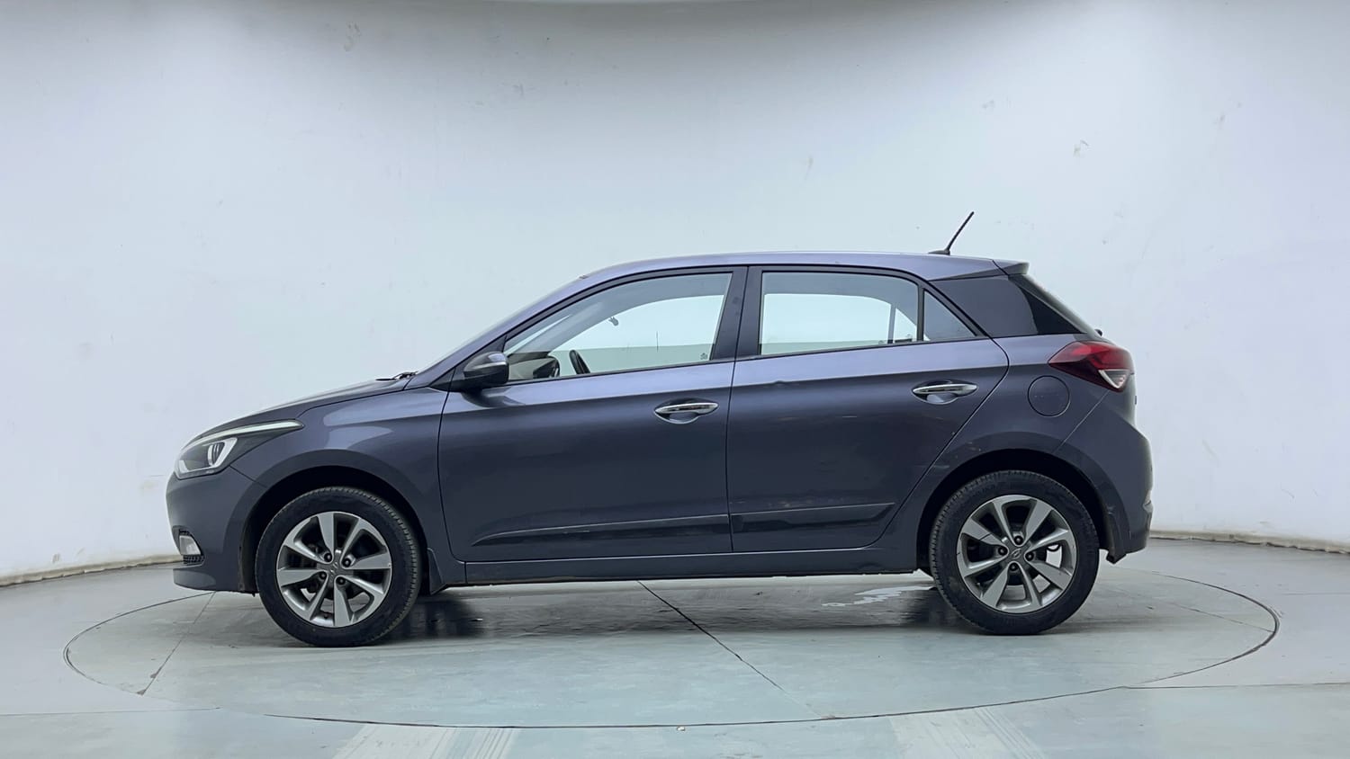 Used 2016 Hyundai Elite i20 Asta 1.2 Petrol Manual exterior LEFT SIDE VIEW
