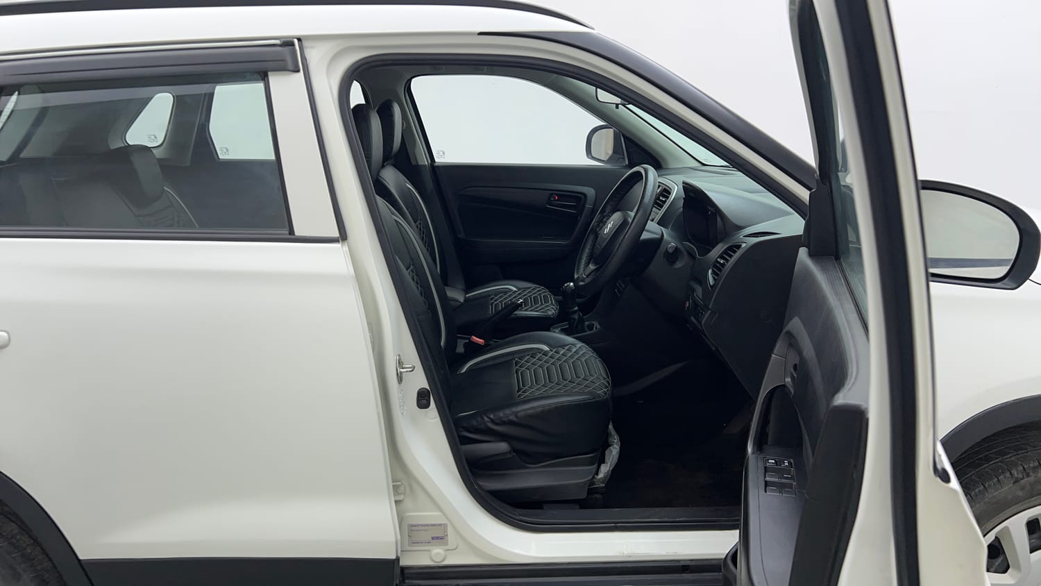 Used 2021 maruti-suzuki Vitara Brezza VXi Petrol Manual interior RIGHT SIDE FRONT DOOR CABIN VIEW