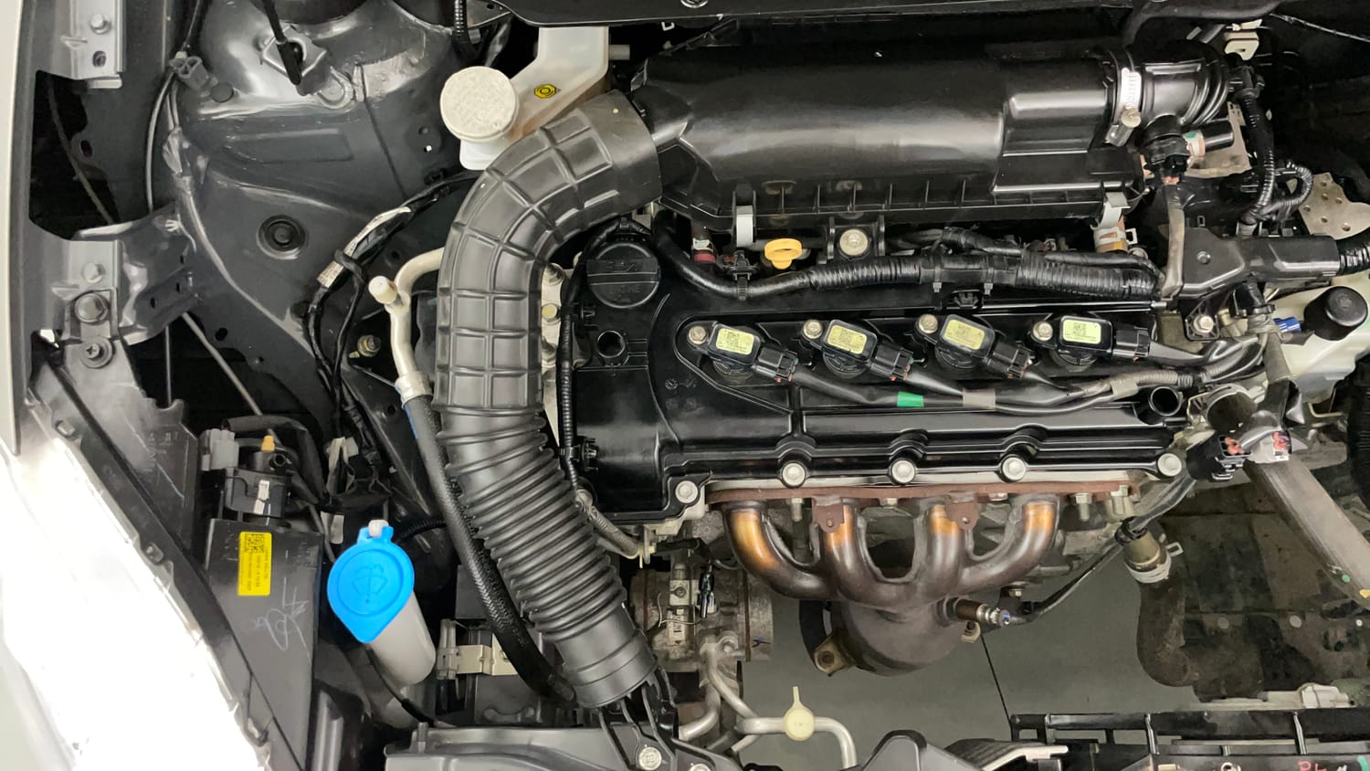 Used 2019 Maruti Suzuki Swift VXi AMT Petrol Automatic engine ENGINE RIGHT SIDE VIEW