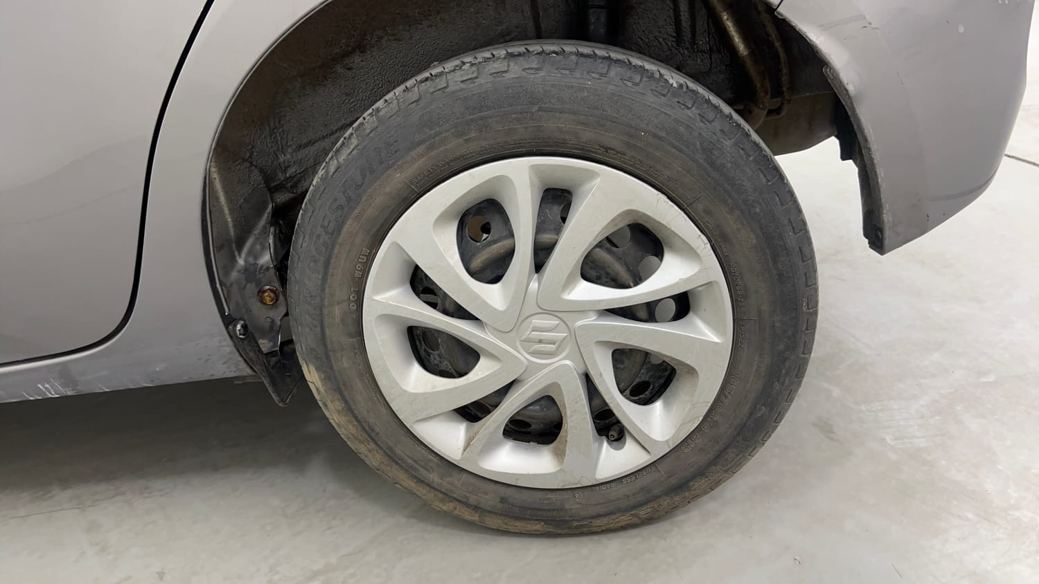 Used 2023 Maruti Suzuki Celerio VXi Petrol Manual tyres LEFT REAR TYRE RIM VIEW