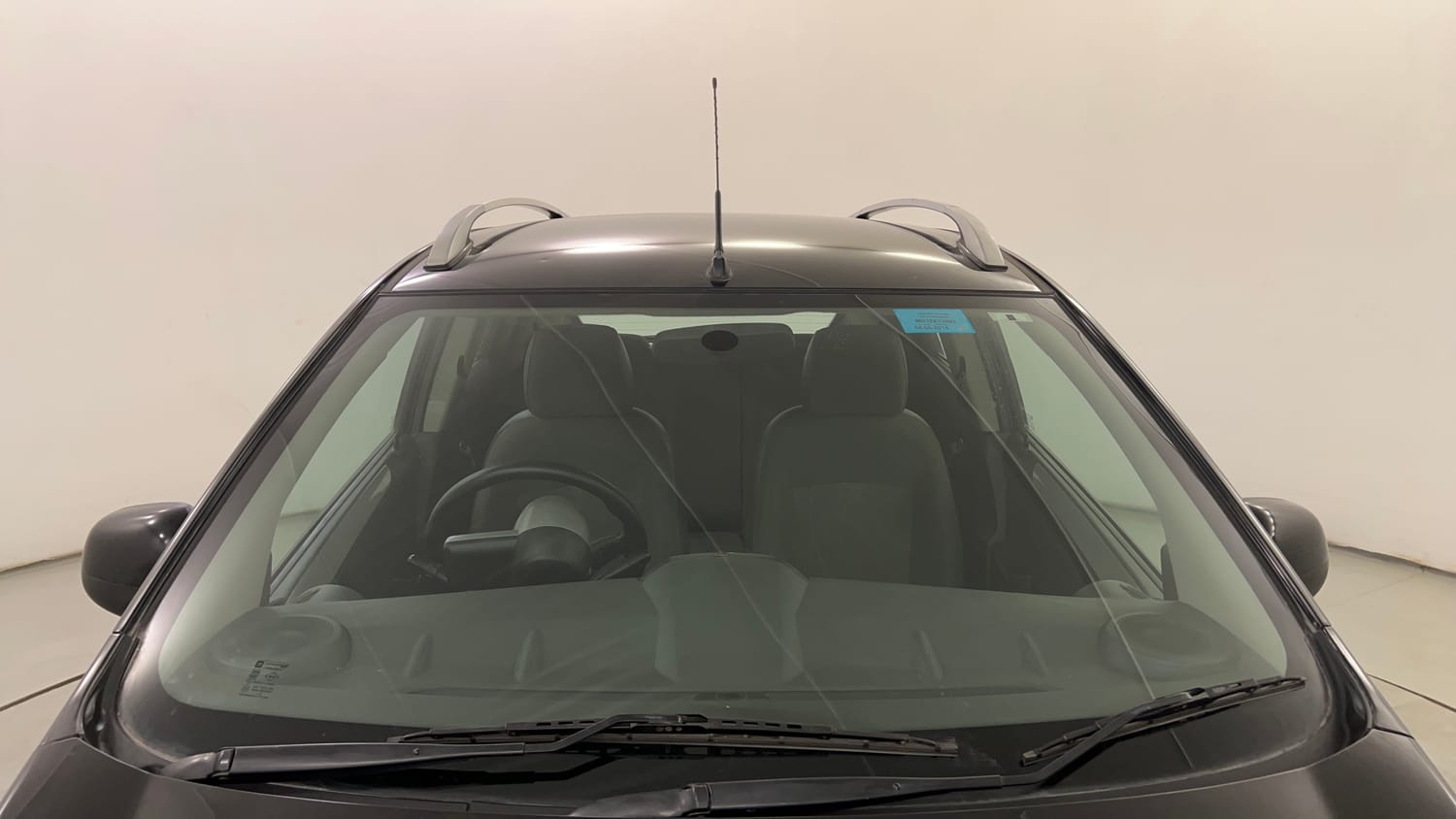 Used 2014 Chevrolet Beat LT Petrol Petrol Manual exterior FRONT WINDSHIELD VIEW