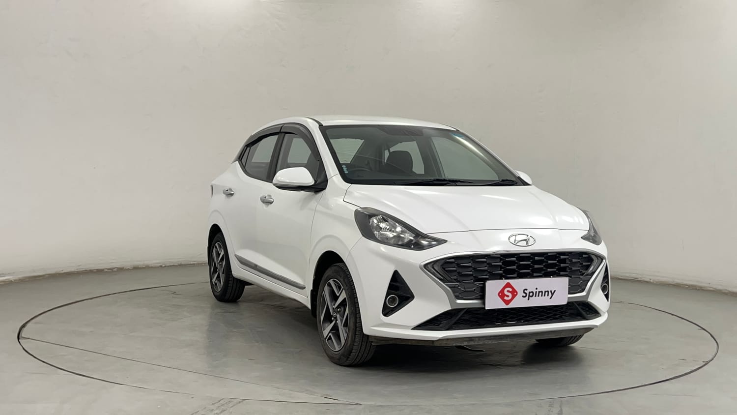 Used 2022 Hyundai Aura SX 1.2 Petrol Petrol Manual exterior RIGHT FRONT CORNER VIEW
