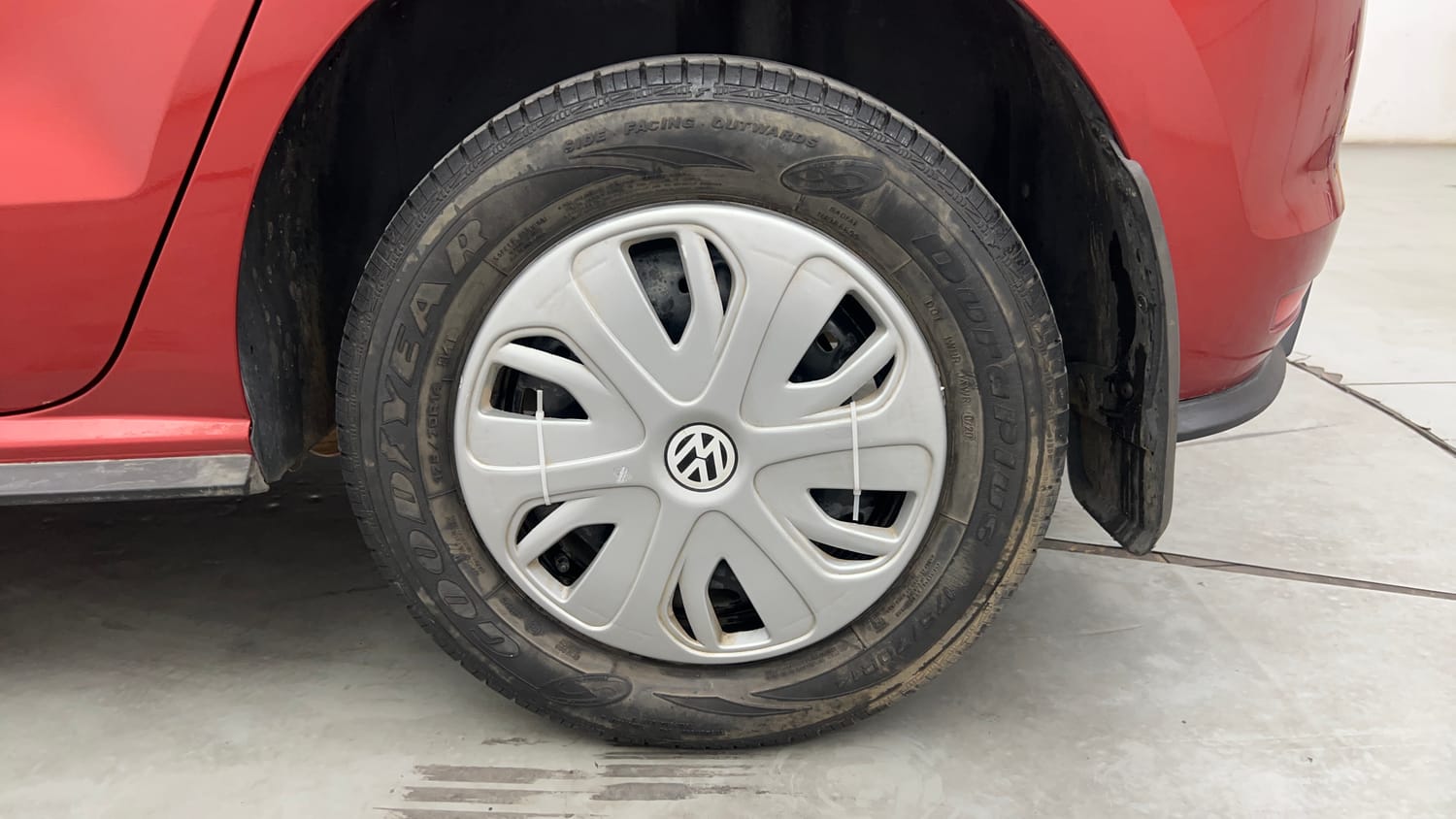Used 2020 Volkswagen Polo Trendline 1.0L MPI Petrol Manual tyres LEFT REAR TYRE RIM VIEW