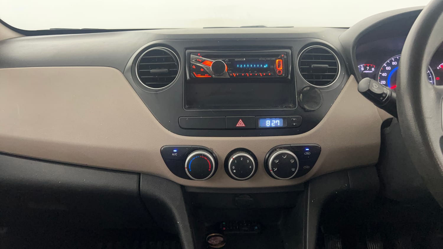 Used 2014 Hyundai Grand i10 Magna 1.2 Kappa VTVT Petrol Manual interior MUSIC SYSTEM & AC CONTROL VIEW