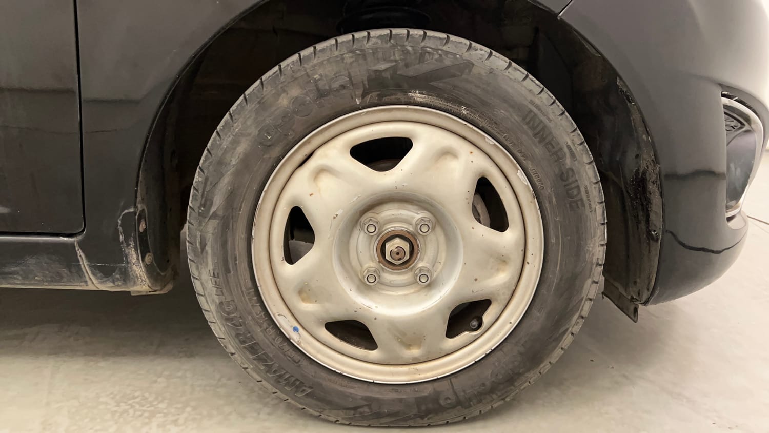 Used 2014 Chevrolet Beat LT Petrol Petrol Manual tyres RIGHT FRONT TYRE RIM VIEW