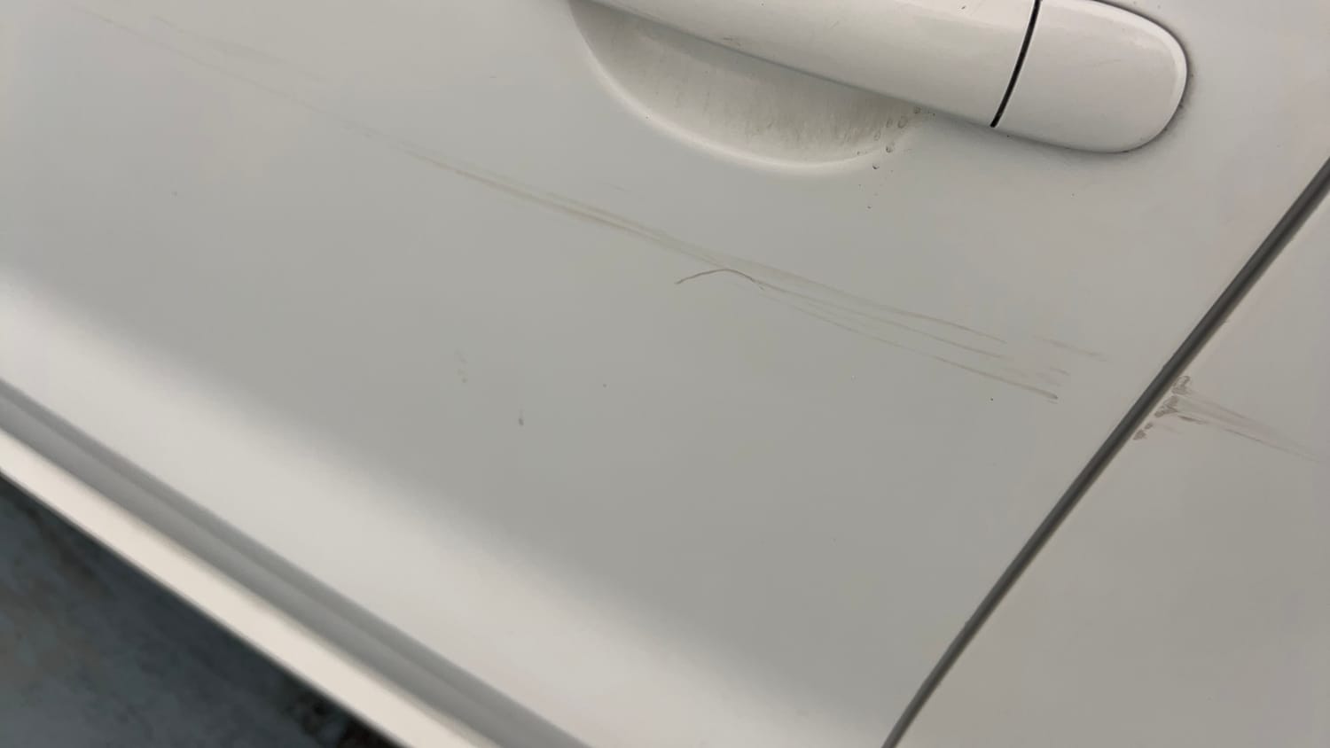 Used 2014 Volkswagen Polo Highline1.2L (P) Petrol Manual dents MINOR SCRATCH