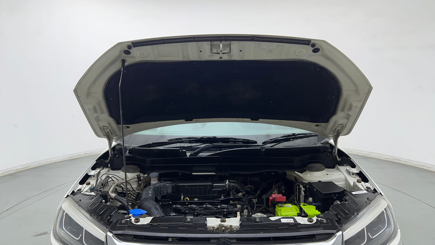 Used 2021 maruti-suzuki Vitara Brezza VXi Petrol Manual engine ENGINE & BONNET OPEN FRONT VIEW