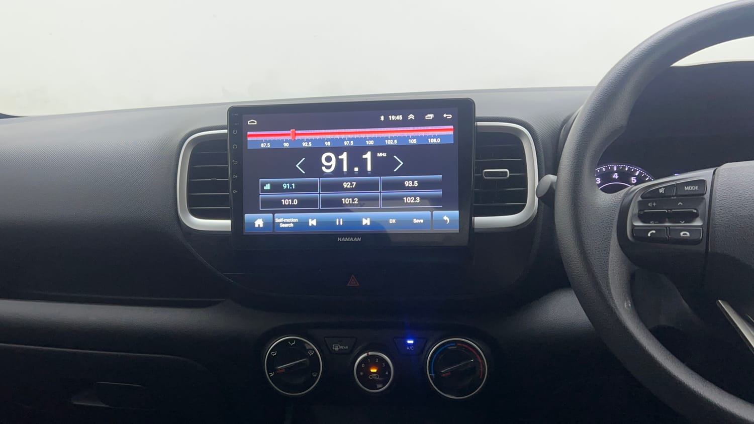 Used 2020 Hyundai Venue S 1.0 Turbo DCT Petrol Automatic interior MUSIC SYSTEM & AC CONTROL VIEW