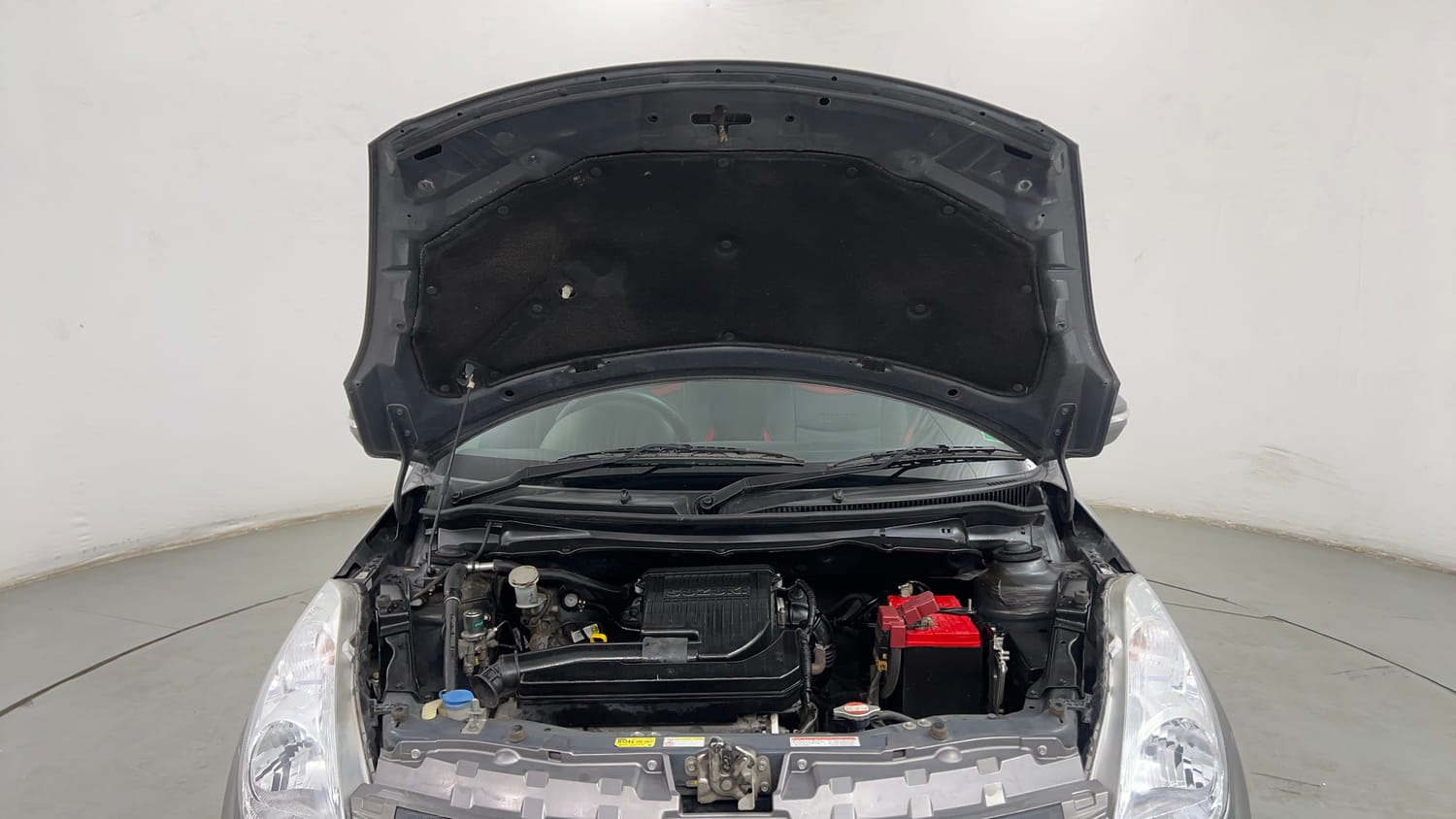 Used 2014 Maruti Suzuki Swift VXi Petrol Manual engine ENGINE & BONNET OPEN FRONT VIEW