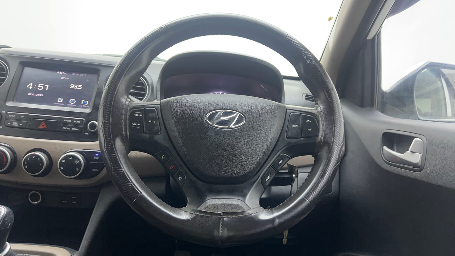 Used 2019 Hyundai Grand i10 Sportz 1.2 Kappa VTVT CNG (Outside Fitted) Cng Manual interior STEERING VIEW