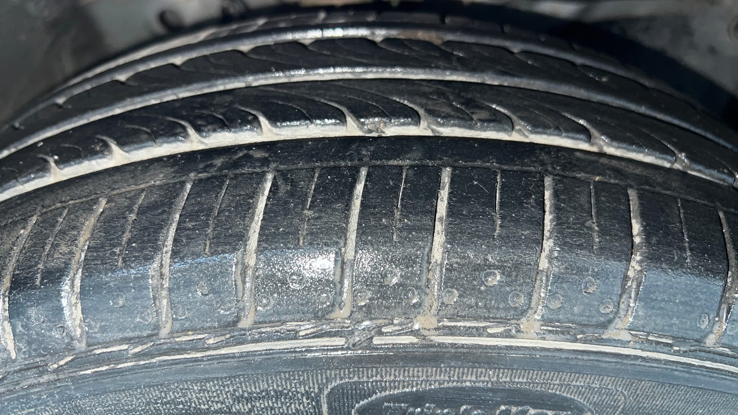 Used 2022 Honda City 4th Generation V Petrol Petrol Manual tyres RIGHT FRONT TYRE TREAD VIEW