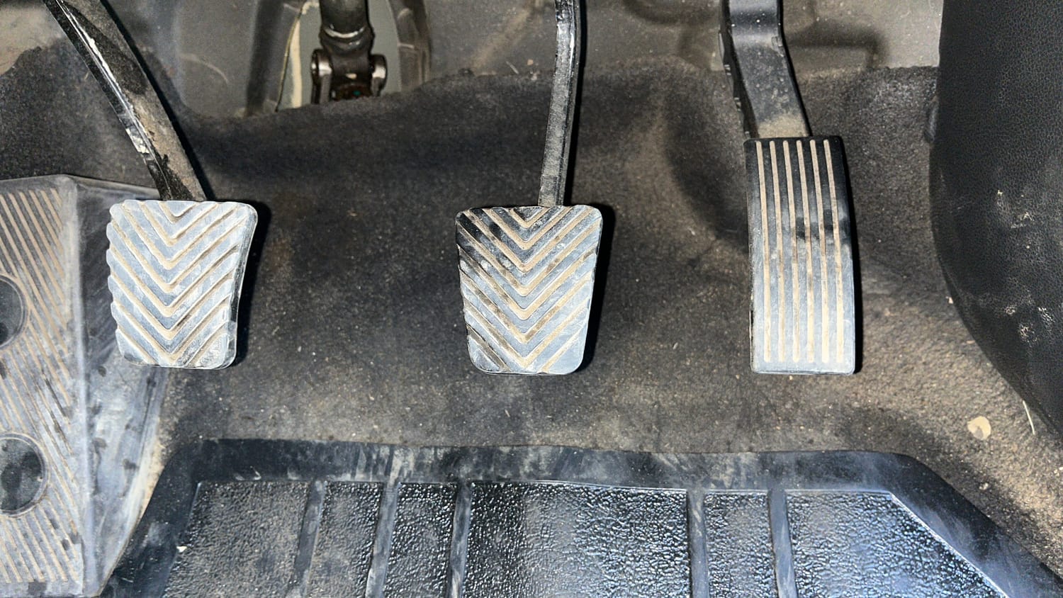 Used 2016 Hyundai Elite i20 Asta 1.2 Petrol Manual interior PEDALS VIEW