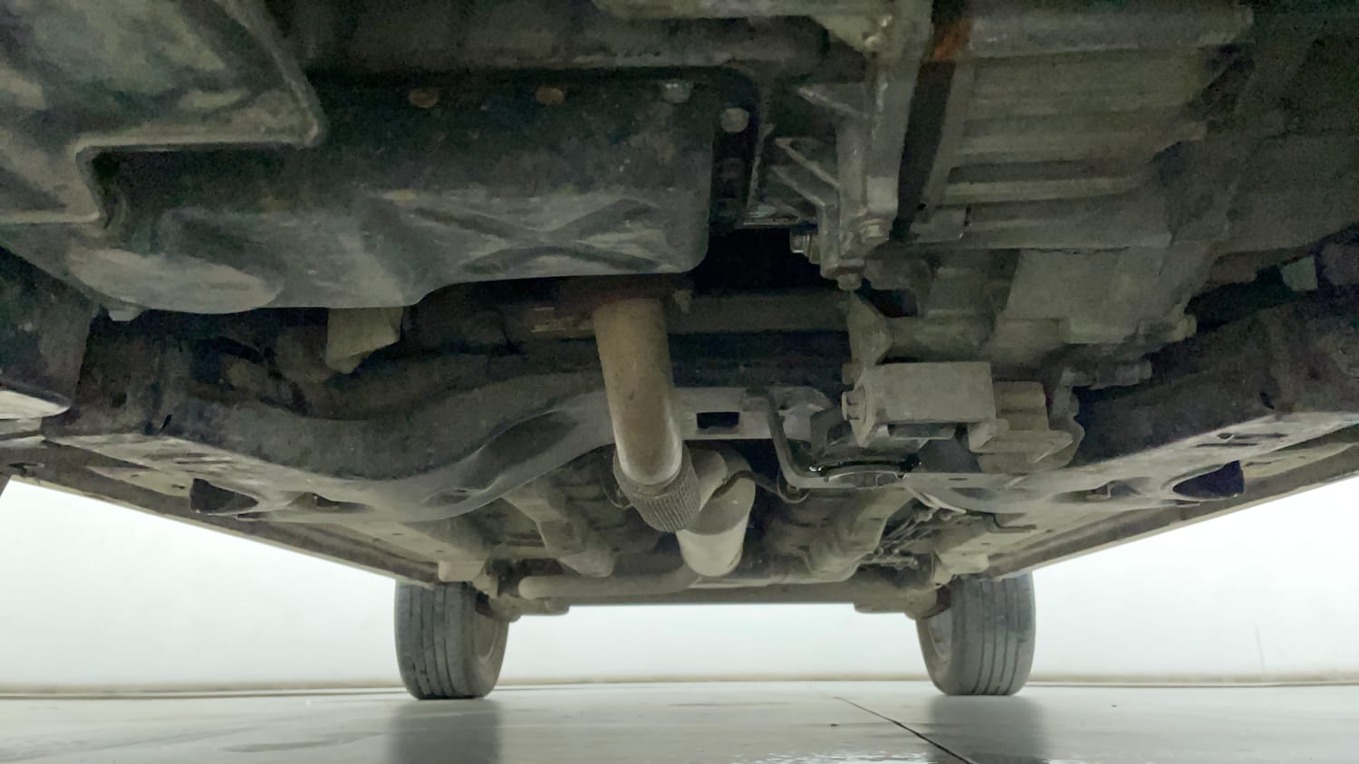 Used 2018 Tata Nexon XZ Plus Diesel Diesel Manual extra FRONT LEFT UNDERBODY VIEW