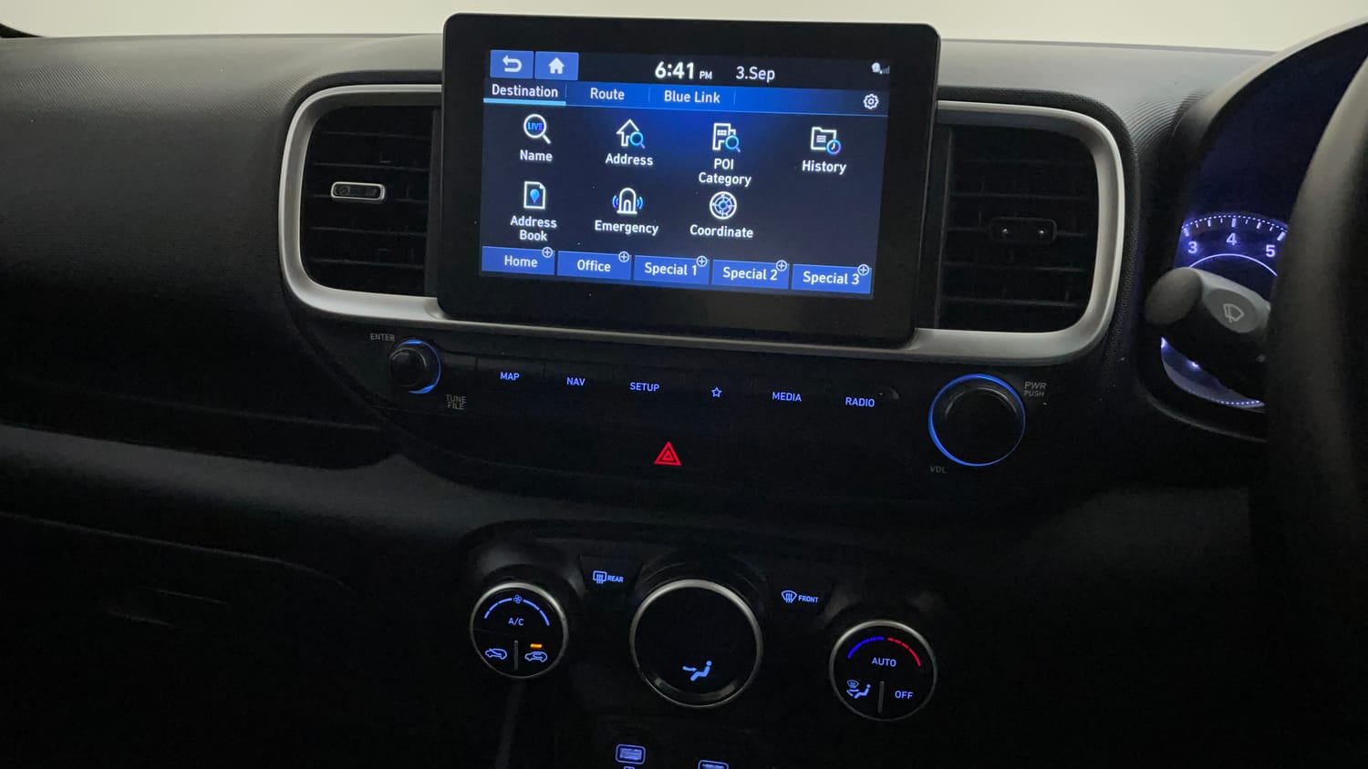 Used 2019 Hyundai Venue SX Plus 1.0 Turbo DCT Petrol Automatic top_features Integrated (in-dash) music system
