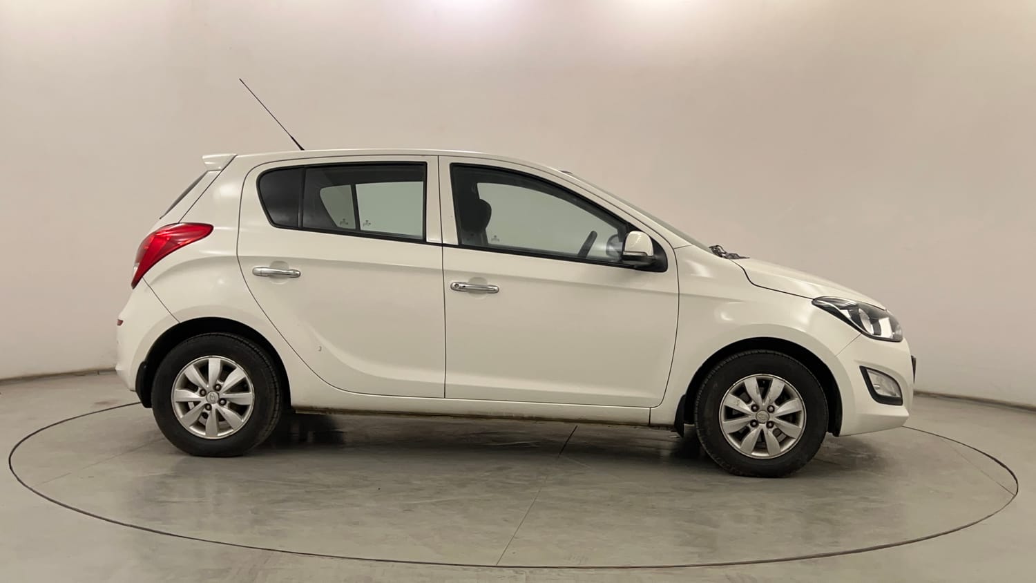 Used 2012 Hyundai i20 Asta 1.2 Petrol Manual exterior RIGHT SIDE VIEW