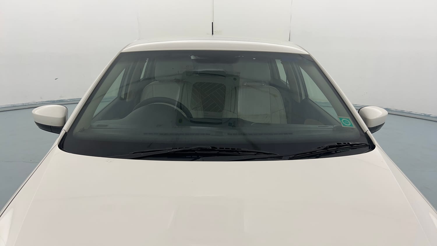 Used 2014 Volkswagen Polo Highline1.2L (P) Petrol Manual exterior FRONT WINDSHIELD VIEW