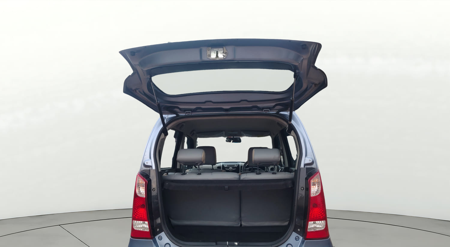 Used 2016 Maruti Suzuki Wagon R 1.0 VXI AMT Petrol Automatic interior DICKY DOOR OPEN VIEW