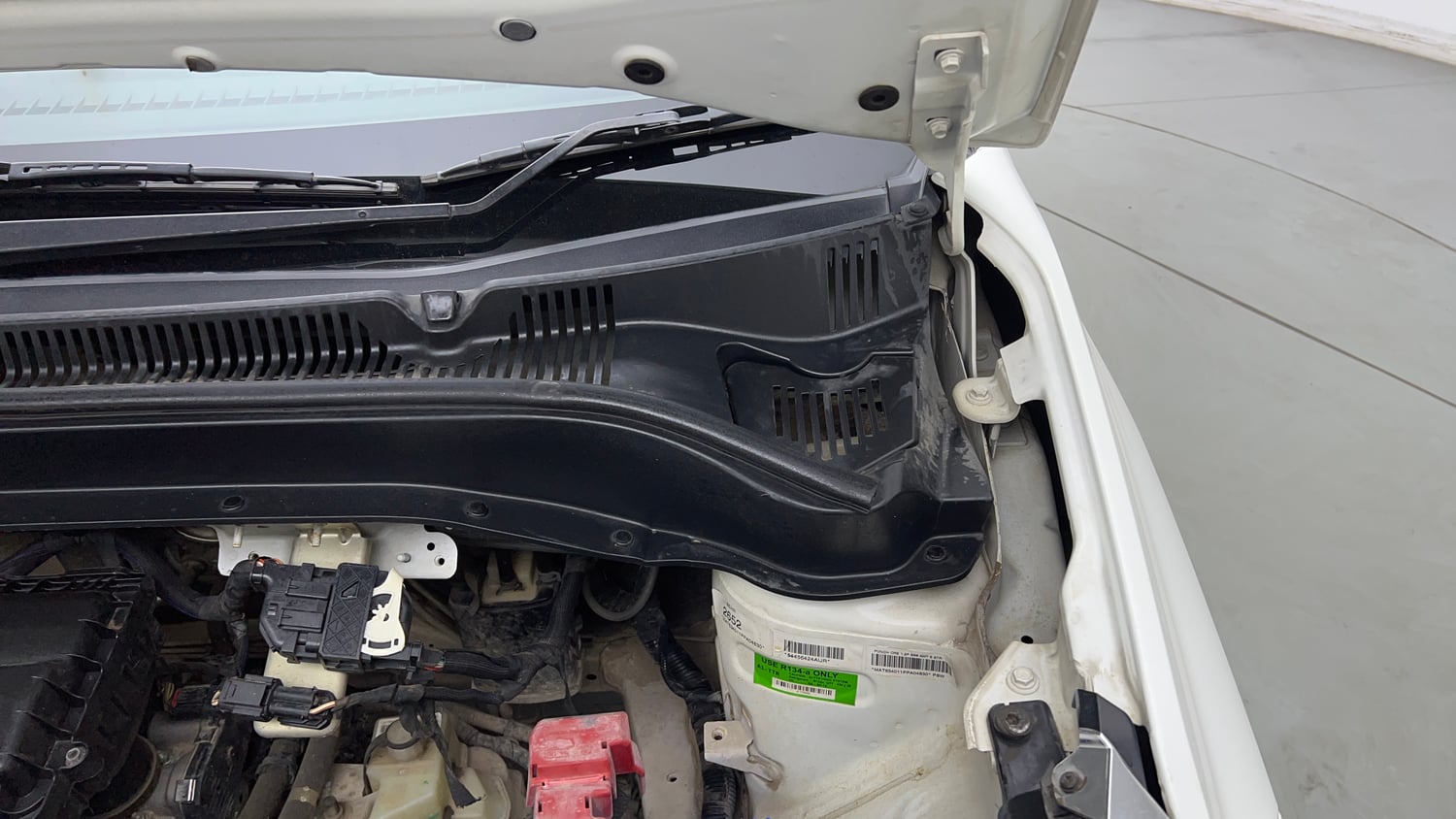 Used 2023 Tata Punch Creative AMT Petrol Automatic engine ENGINE LEFT SIDE HINGE & APRON VIEW