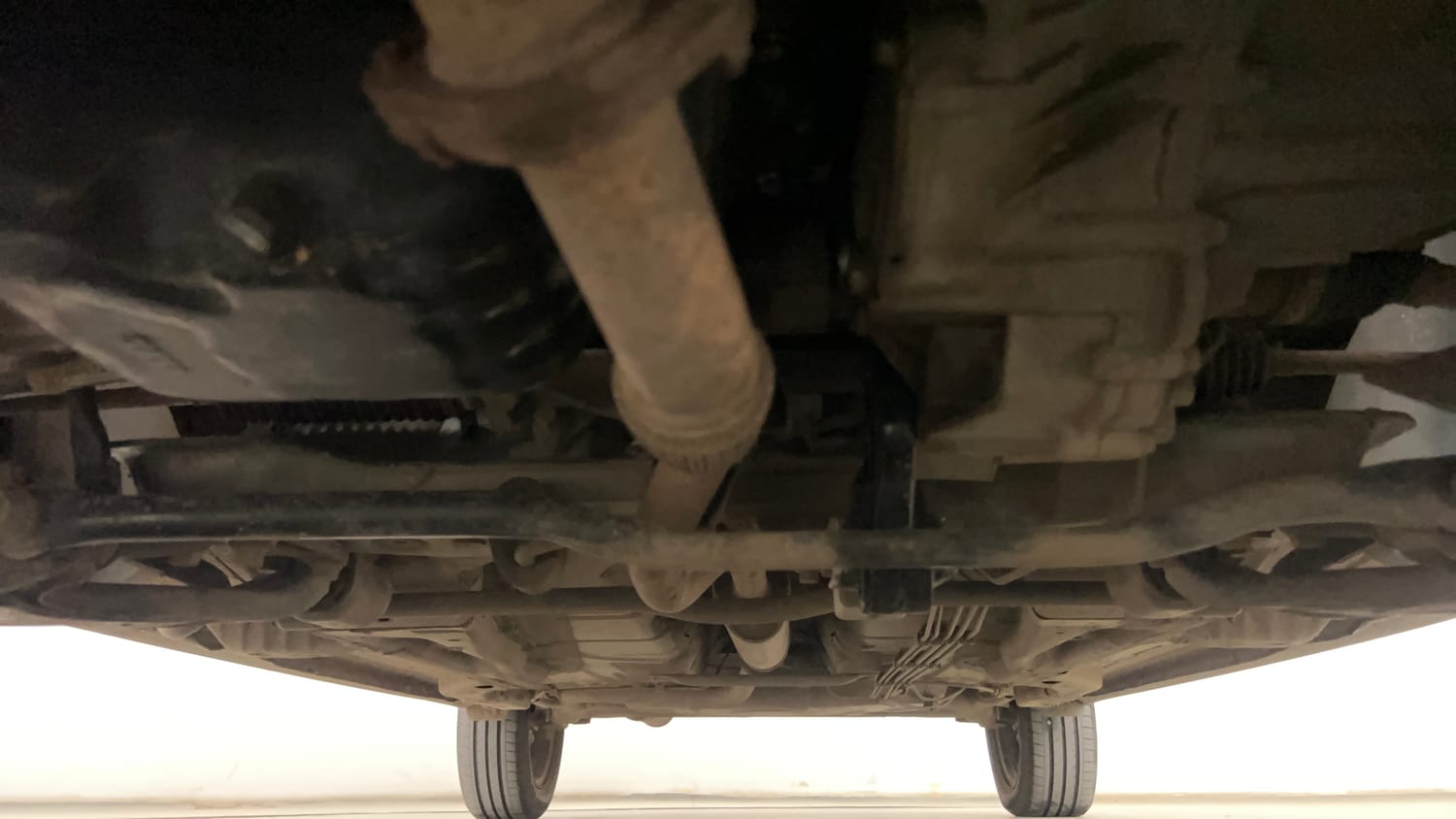 Used 2022 Tata Tigor XZ Plus CNG Cng Manual extra FRONT LEFT UNDERBODY VIEW