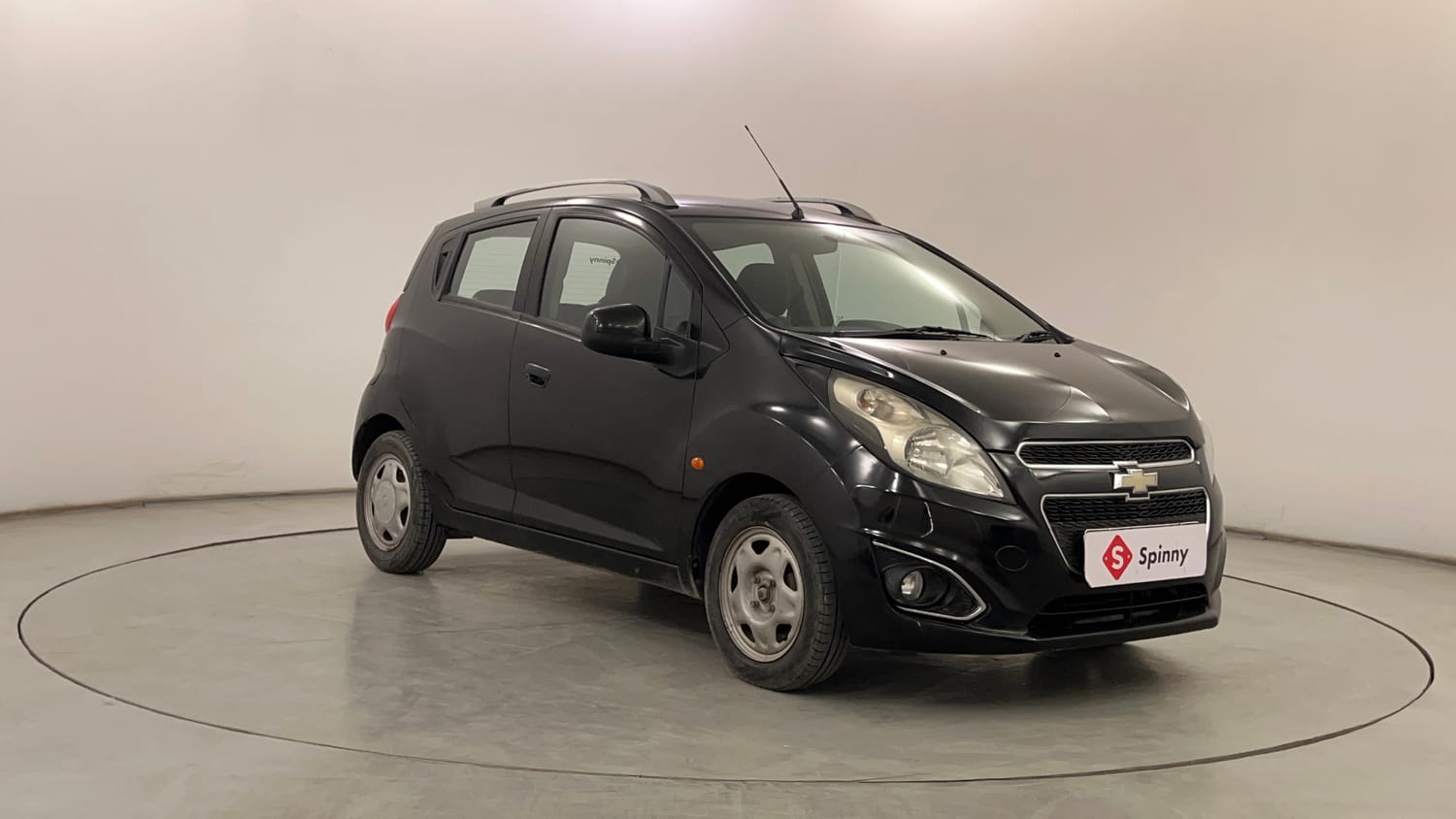Used 2014 Chevrolet Beat LT Petrol Petrol Manual exterior RIGHT FRONT CORNER VIEW