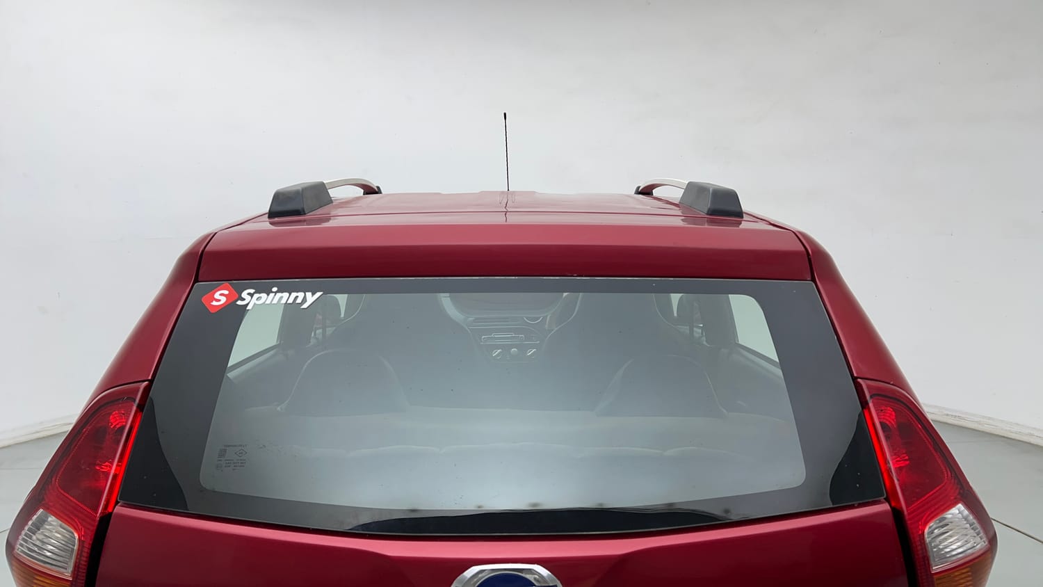 Used 2017 Datsun Redi-GO T (O) Petrol Manual exterior BACK WINDSHIELD VIEW