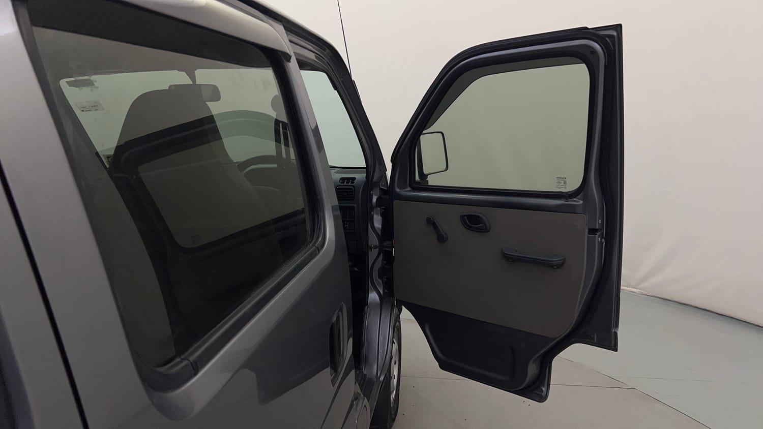 Used 2016 Maruti Suzuki Eeco 5 STR WITH A/C+HTR Petrol Manual interior RIGHT FRONT DOOR OPEN VIEW
