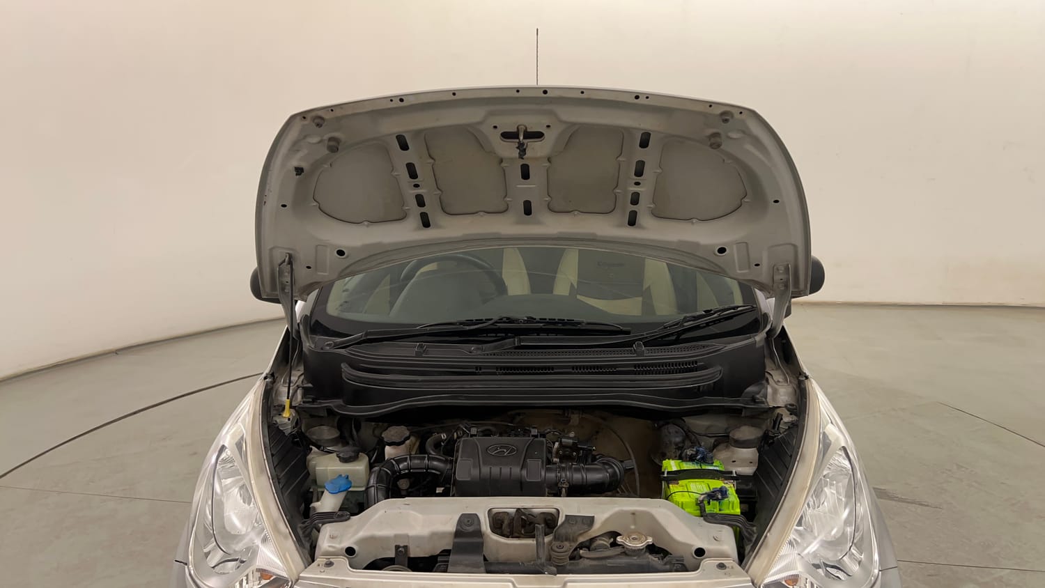 Used 2018 Hyundai Eon Magna + Petrol Manual engine ENGINE & BONNET OPEN FRONT VIEW