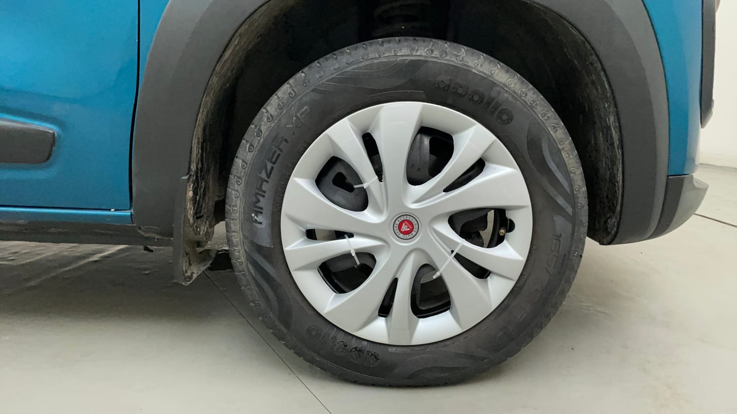 Used 2020 Renault Kwid CLIMBER 1.0 Opt Petrol Manual tyres RIGHT FRONT TYRE RIM VIEW