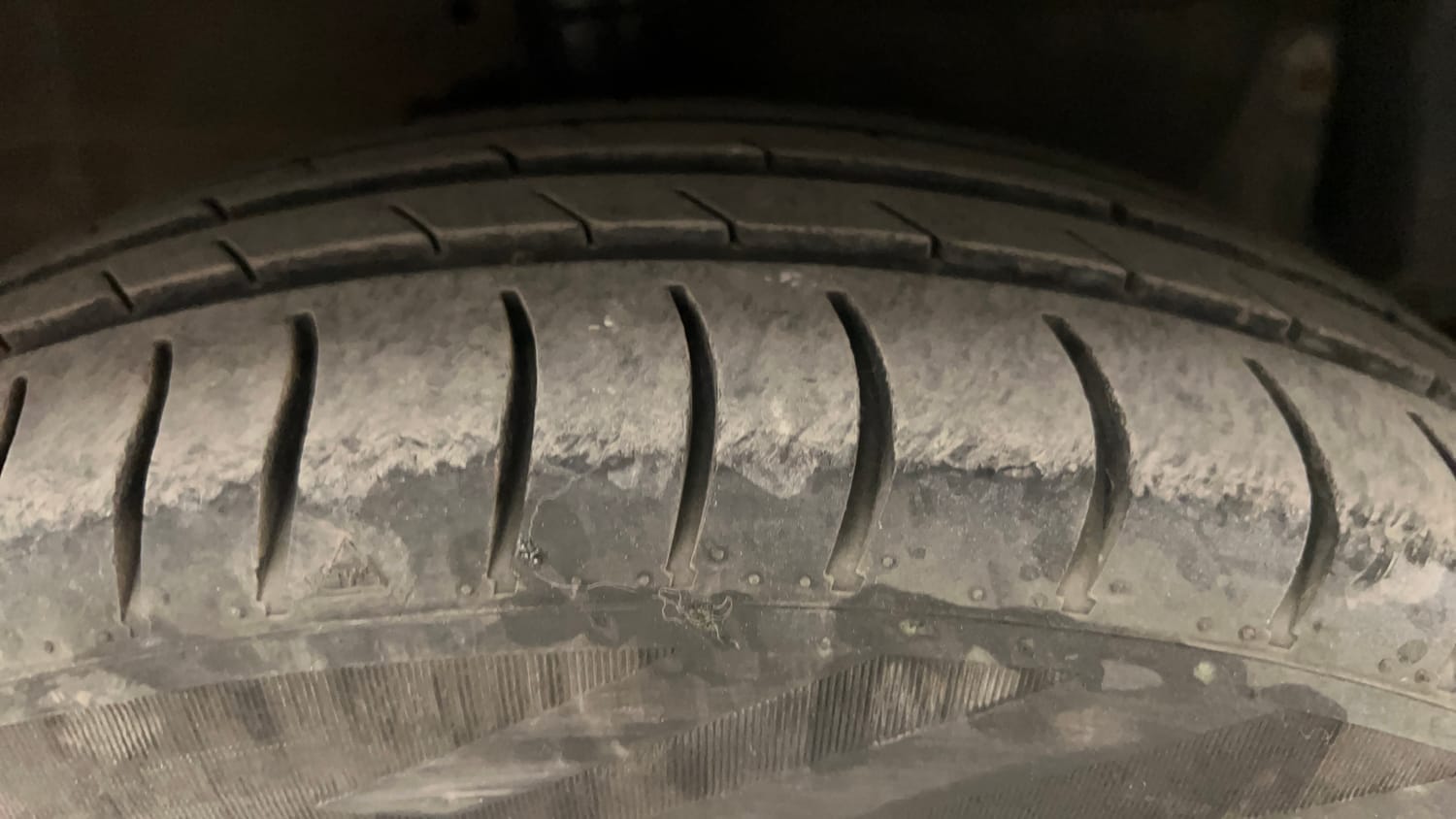 Used 2014 Chevrolet Beat LT Petrol Petrol Manual tyres RIGHT FRONT TYRE TREAD VIEW