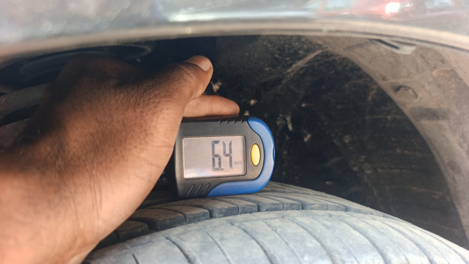 Used 2023 Honda City ZX Petrol Petrol Manual tyres LEFT FRONT TYRE TREAD VIEW