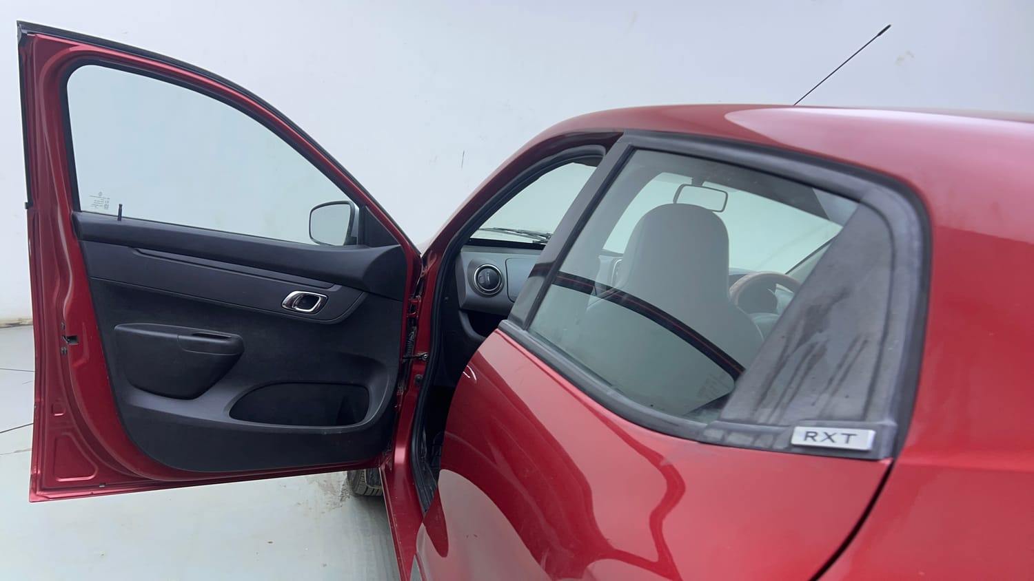 Used 2018 Renault Kwid RXT (O) 1.0 SCE Edition Petrol Manual interior LEFT FRONT DOOR OPEN VIEW