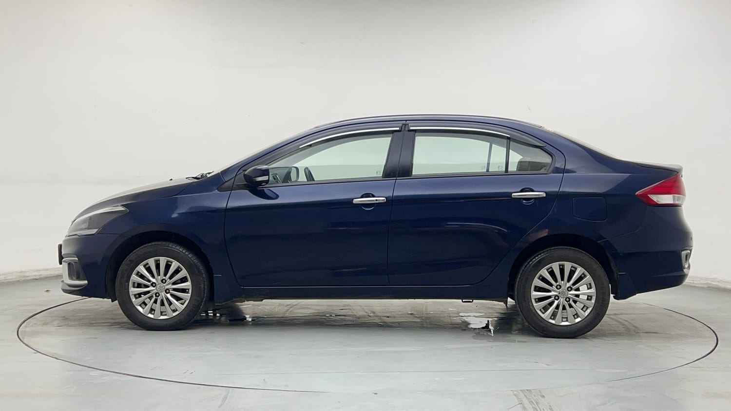 Used 2024 Maruti Suzuki Ciaz Zeta 1.5 AT Petrol Automatic exterior LEFT SIDE VIEW